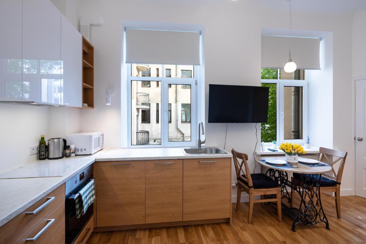 Brivibas House Design Apartments In City Center Riga Exterior foto